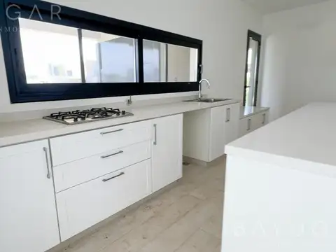 Casa en Venta al Oeste