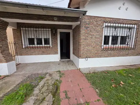 ALQUILER CASA 3AMB-SAN ISIDRO-JARDIN-QUINCHO-GARAG