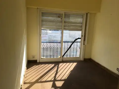 Departamento en Venta en Moron Sur, USD 49.000