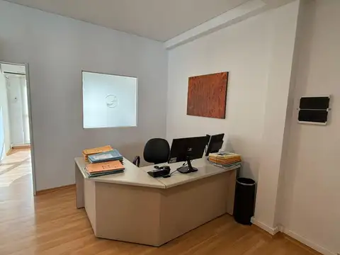 Oficina en Alquiler 25 años