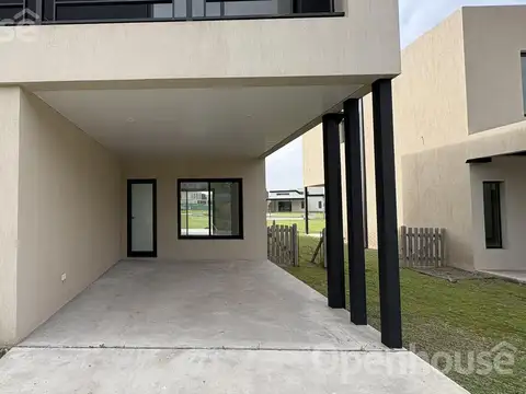 Casa en Alquiler en Manzanares, USD 1.450