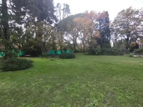 Lotes en Venta Barrio con Portón