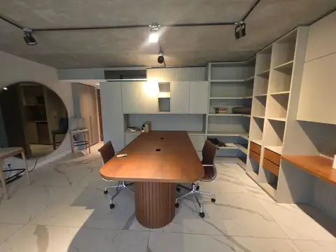 Oficina en Alquiler en Barrio Parque Leloir, USD 1.500