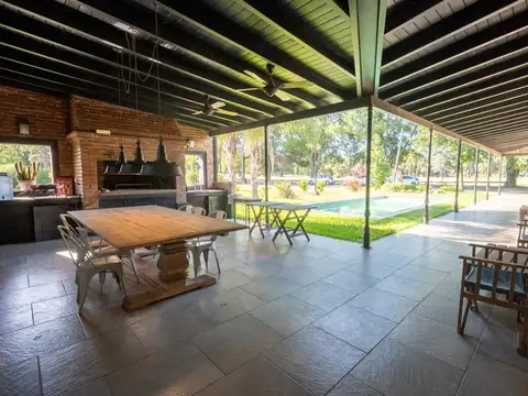 Venta Casa de Categoria - Country El Paso