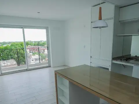 ALQUILER MODERNO MONOAMBIENTE  CON BALCON Y AMENITIES EN CALLE PELLEGRINI- ROSARIO