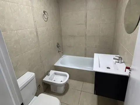 Doctor Rómulo Naón 3600, Piso 0