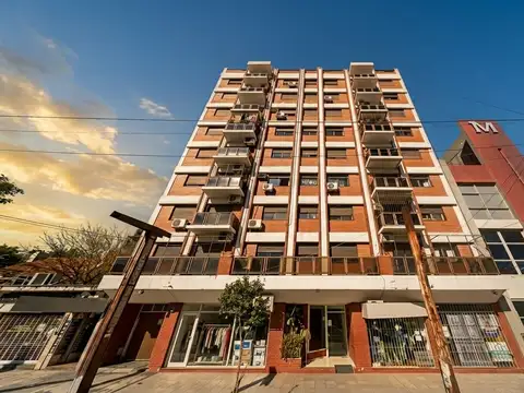 Depto 3 Amb. c/ Balcón, Cochera y Baulera - Fonrouge 100, Lomas Centro