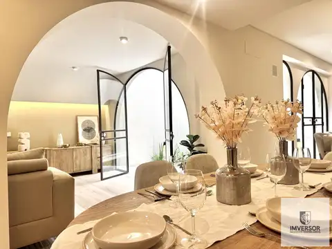Casa 7 ambientes con 2 baños