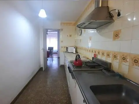 DEPTO EN VENTA DE 3 DORMITORIOS, FRENTE A LA PLAZA PRINCIPAL DE LOBOS