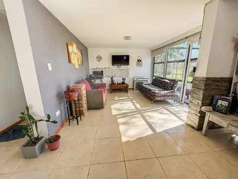 Casa 2 dormitorios en venta Las Acequias Roldán
