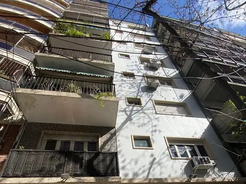 Departamento en Alquiler de 3 ambientes con dos patios en Caballito