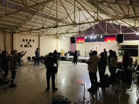 Aristóbulo del Valle e/ Saavedra y Avenida Alsina