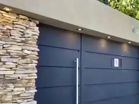 Depto Tipo Casa en Venta de 4 ambientes