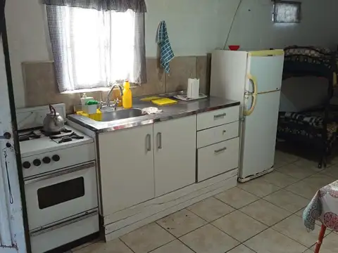 Casa 3 ambientes con 1 baño