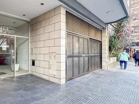 DEPARTAMENTO DE 4 AMBIENTES, SEMIPISO, BALCÓN TERRAZA, PATIO, BAJAS EXPENSAS EN ALMAGRO