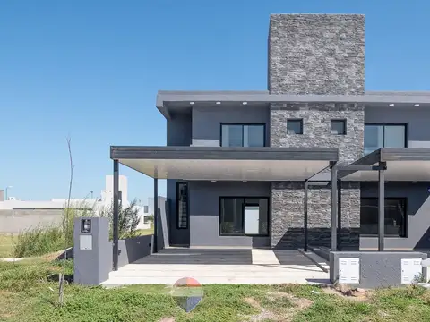 VENTA DUPLEX 3 DORM COCHERA DOBLE DOCTA -CORDOBA