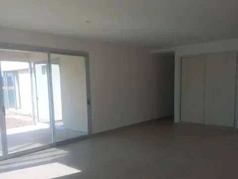 Casa Monoambiente con 2 baños