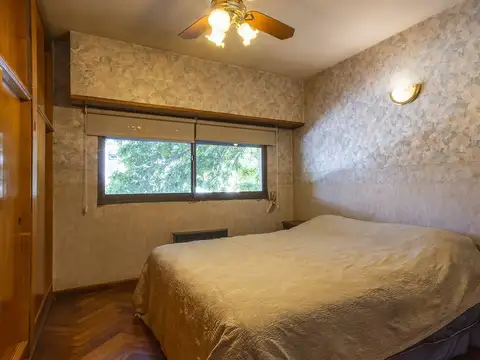 VENTA PH TRES DORMITORIOS EN BARRIO ECHESORTU