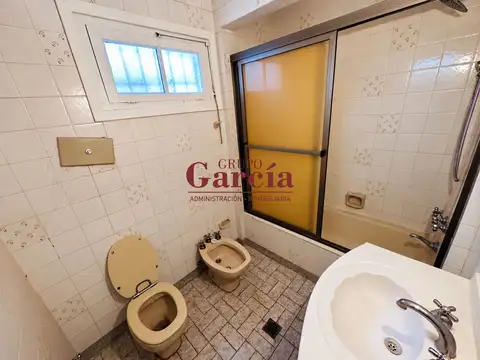 Venta chalet en esquina Zona Guemes