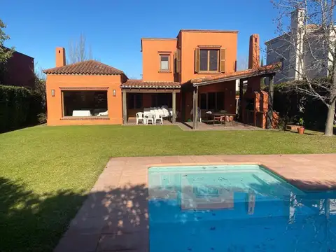 Casa  en Alq. Temporario en Santa Barbara, Tigre, G.B.A. Zona Norte