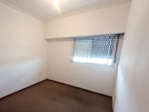 San Lorenzo 100, Piso 1