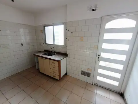 Depto Tipo Casa en Alquiler de 2 dormitorios