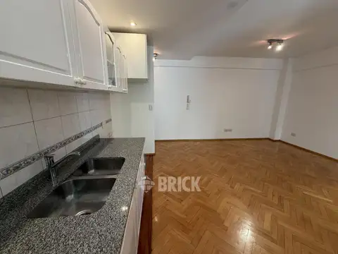 SEMIP EN AGUERO Y AV. CORDOBA - T/AL FRENTE IMPECABLE BALCON APTO PROFESIONAL TODO SOL TODO EXTERNO