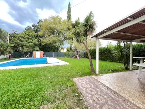 Casa en Funes Garita 16 entre la Ruta y Autopista