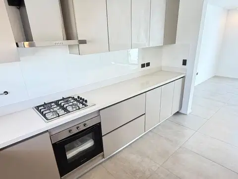 Depto Tipo Casa 4 ambientes con 3 baños