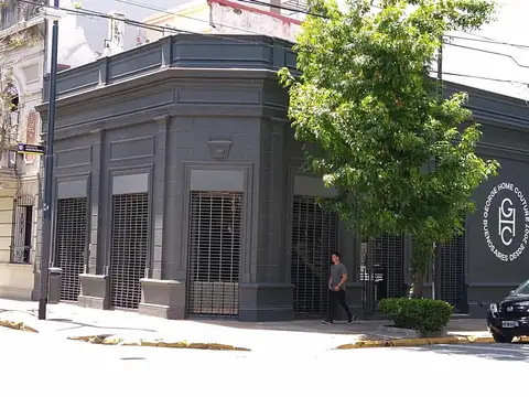 LOCAL ALQUILER IMPECABLE ESQUINA