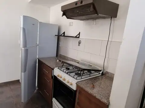 Departamento en Alquiler en Monte Grande, $ 750.000