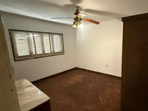 Departamento 5 ambientes con 1 baño