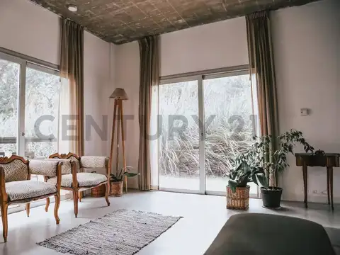 Casa en venta en Barrancas de San Benito | 5 ambientes, pileta y gran parque