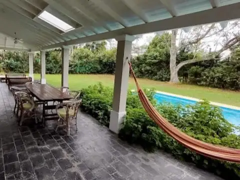 Casa Chalet  en Venta en Loma Verde, Escobar, G.B.A. Zona Norte