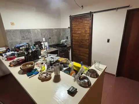 CASA EN VENTA EN PERGAMINO CON PATIO Y PILETA