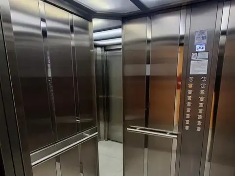 Oficina en Venta al Este