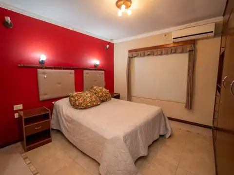 VENTA CASA 4 DORMITORIOS PILETA QUINCHO LAS PALTAS