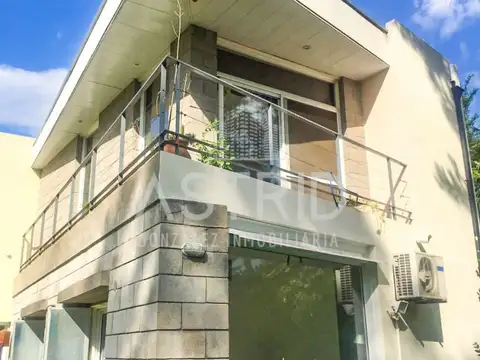 Casa 4 ambientes con 4 baños