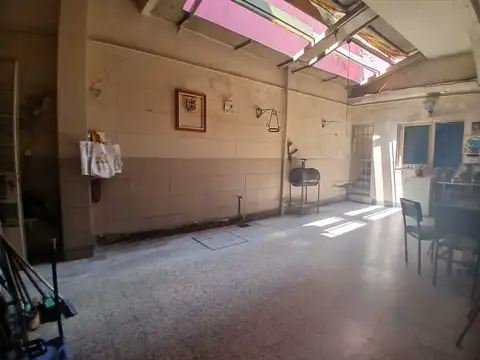 Depto Tipo Casa 4 ambientes con 1 baño