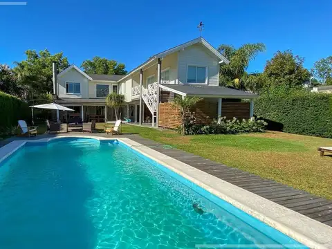Casa de 6 amb. c/vista al golf en Abril Club de Campo