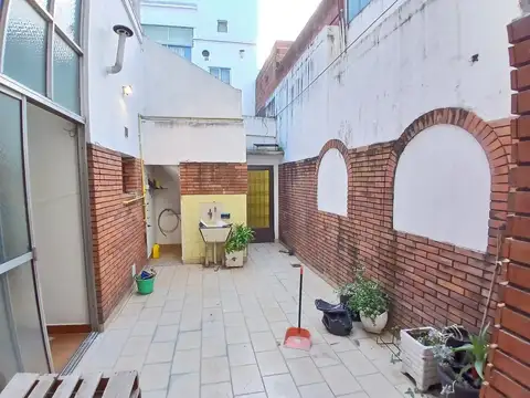Depto Tipo Casa en Alquiler de 5 ambientes