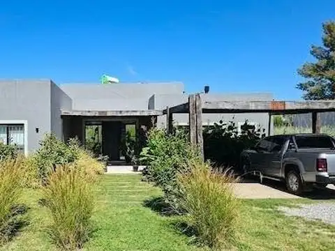 Casa en venta en Chacras del Ocho, al lado de Pilará