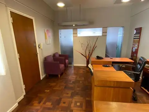 Oficina en Venta al Este