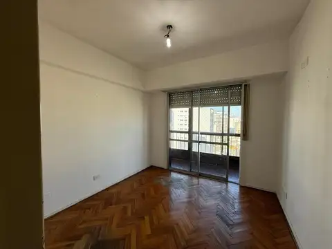 Condarco 100, Piso 12