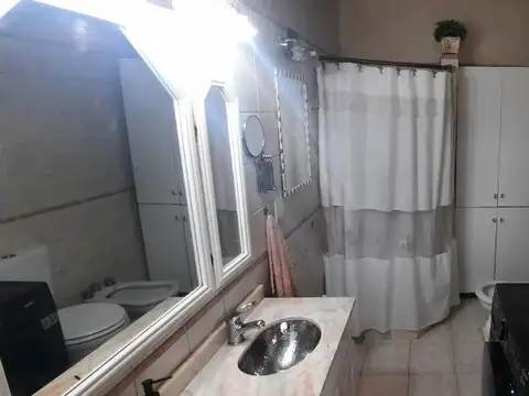 VEDIA 2900, Piso P.B.