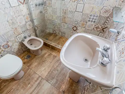 VENTA - Casa de pasillo 3 dormitorios. Centro, Rosario.