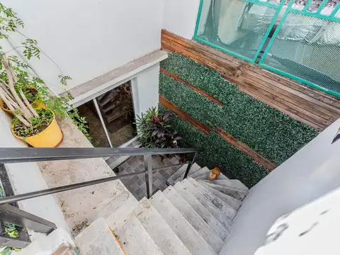 Casa 5 ambientes con 1 baño