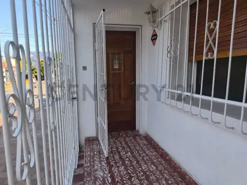 CASA EN ALQUILER BARRIO ALTAMIRA