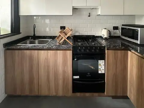 Depto Tipo Casa 3 ambientes con 1 baño