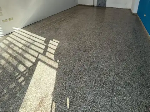 Local en Alquiler en Centro, $ 815.000